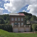 Alte Schule Haeuschen * St. Vith