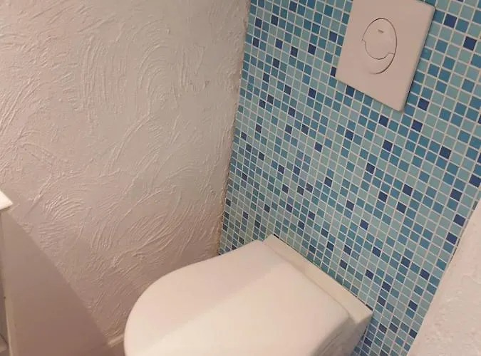 Alte Schule Haeuschen * St. Vith